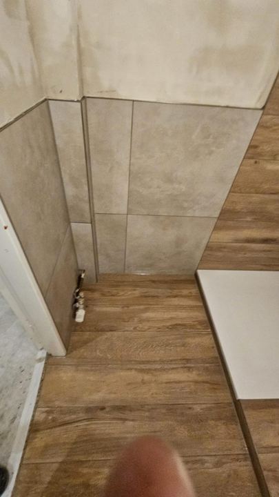 Fliesen in Holzoptik – Boden & Wand